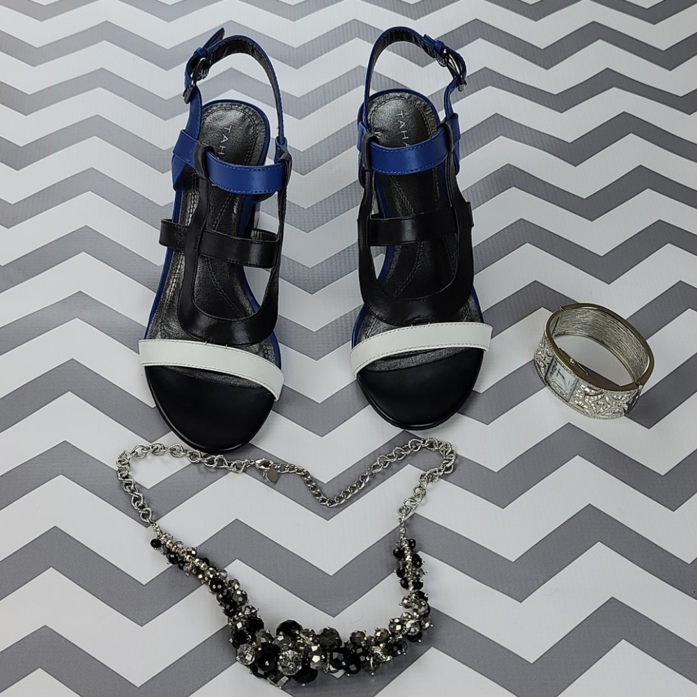 NWoT Womens Tahari Leather heels